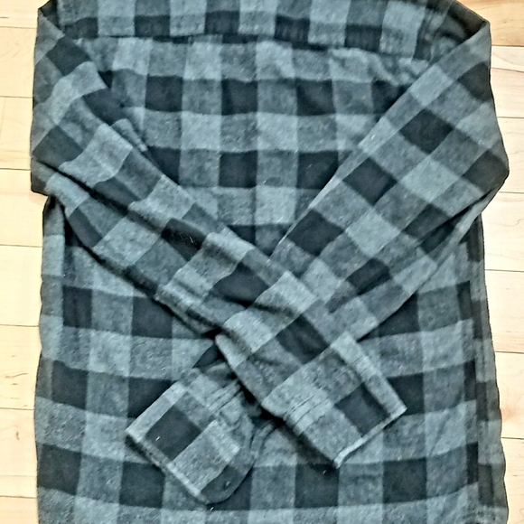 American eagle flannel - Picture 3 of 3